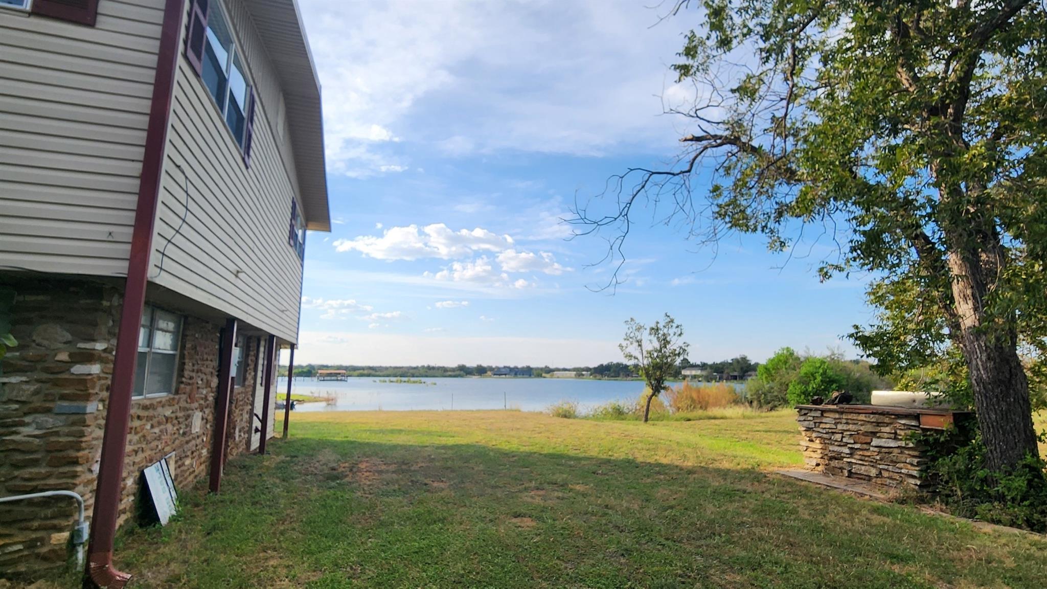 321 Bluebriar Ln, Buchanan Dam, TX 78609