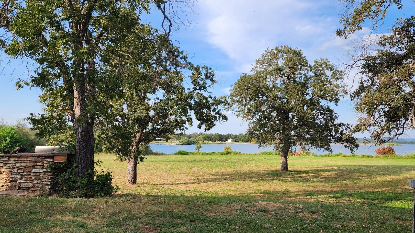 321 Bluebriar Ln, Buchanan Dam, TX 78609