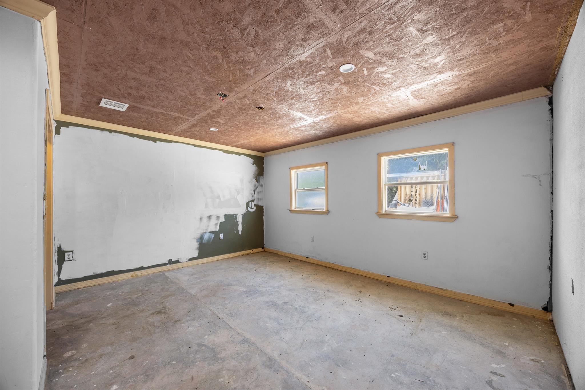 147 Community Center Rd, Rosanky, TX 78953