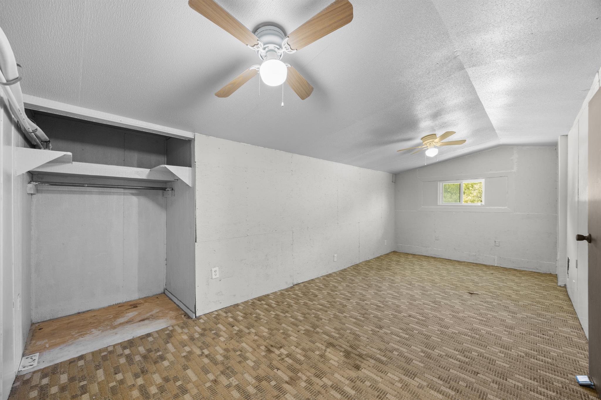 147 Community Center Rd, Rosanky, TX 78953