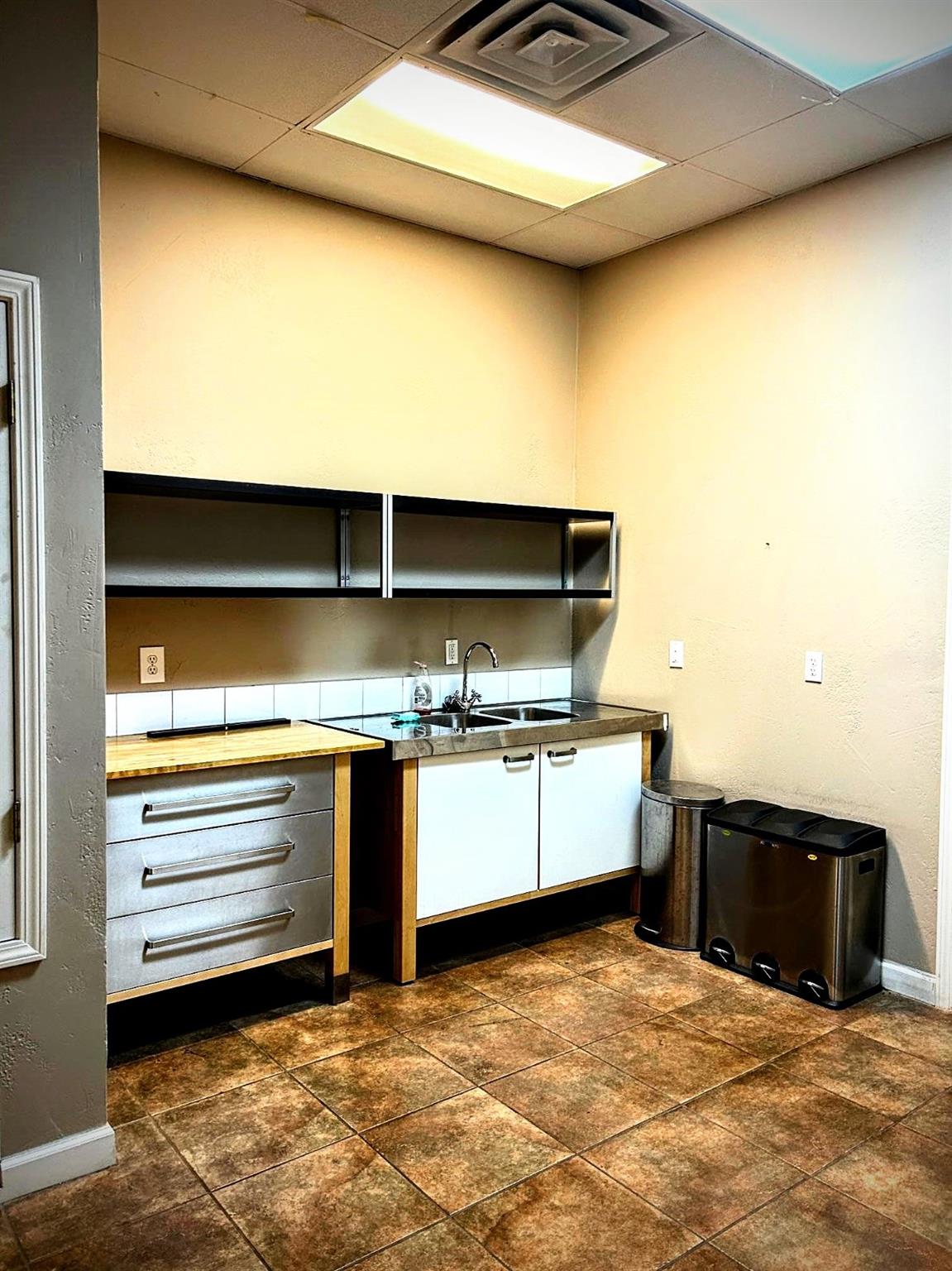 1614 N Us Highway 281 Highway # 102, Marble Falls, TX 78654