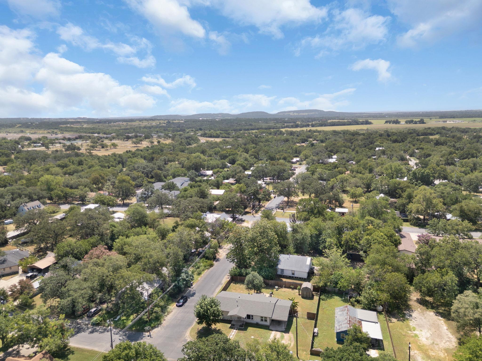 209 E Live Oak St, Burnet, TX 78611