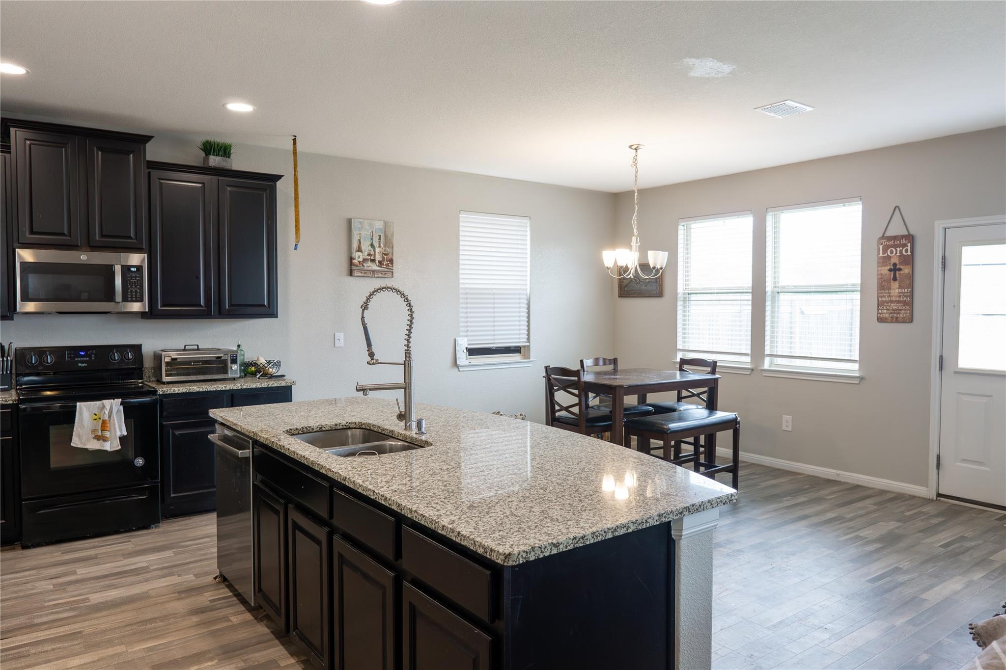 124 Guemal Rd, Buda, TX 78610