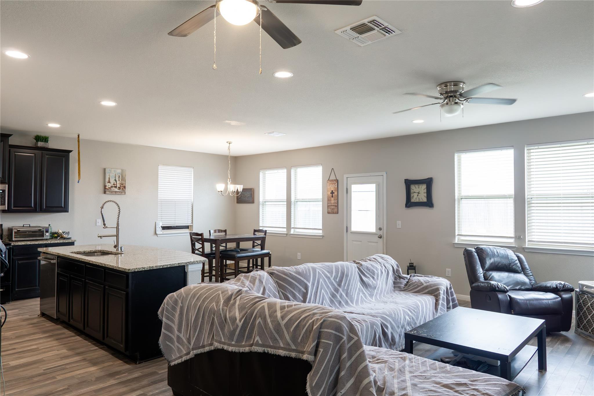 124 Guemal Rd, Buda, TX 78610