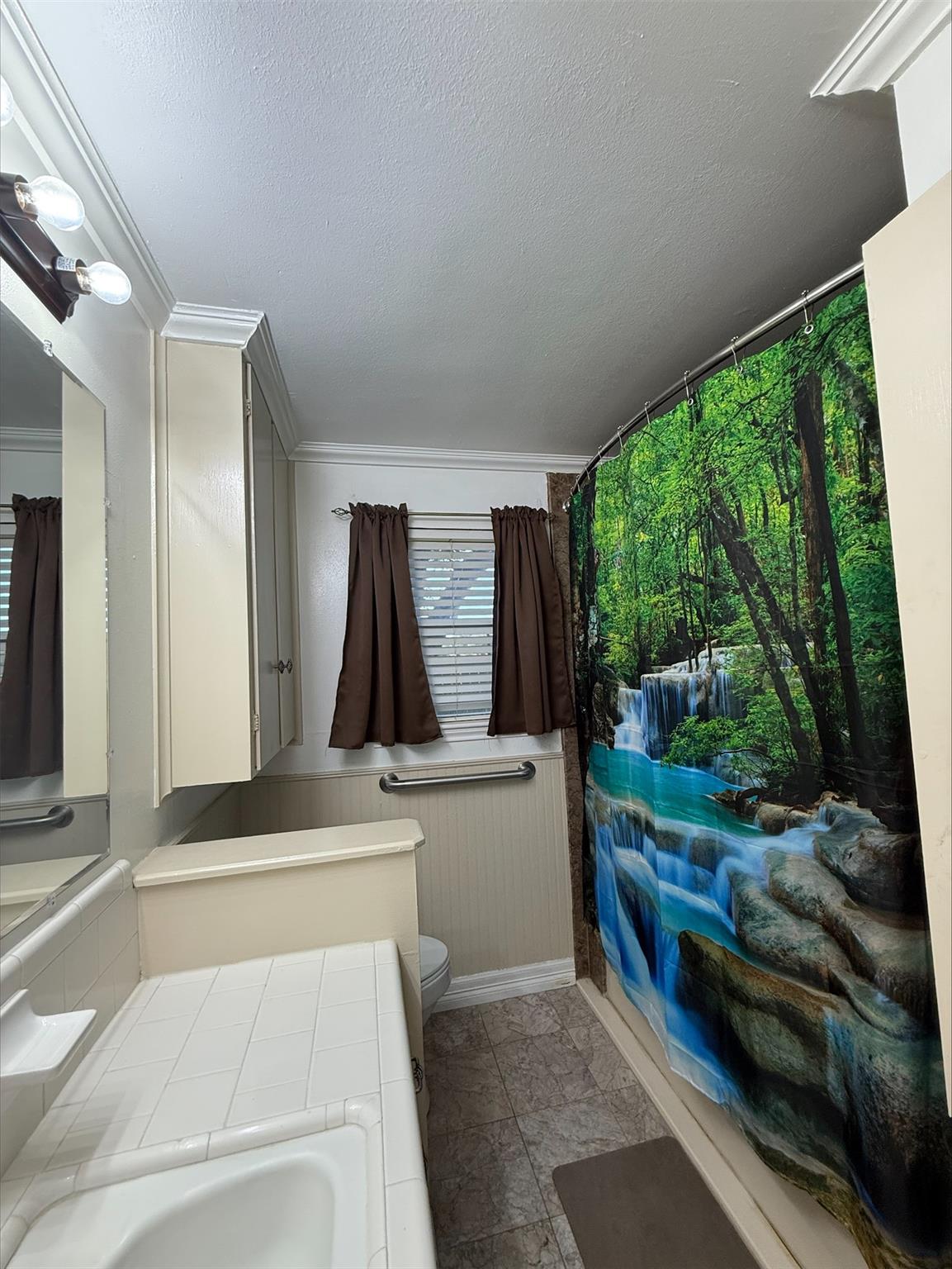 905 Center St, El Campo, TX 77437