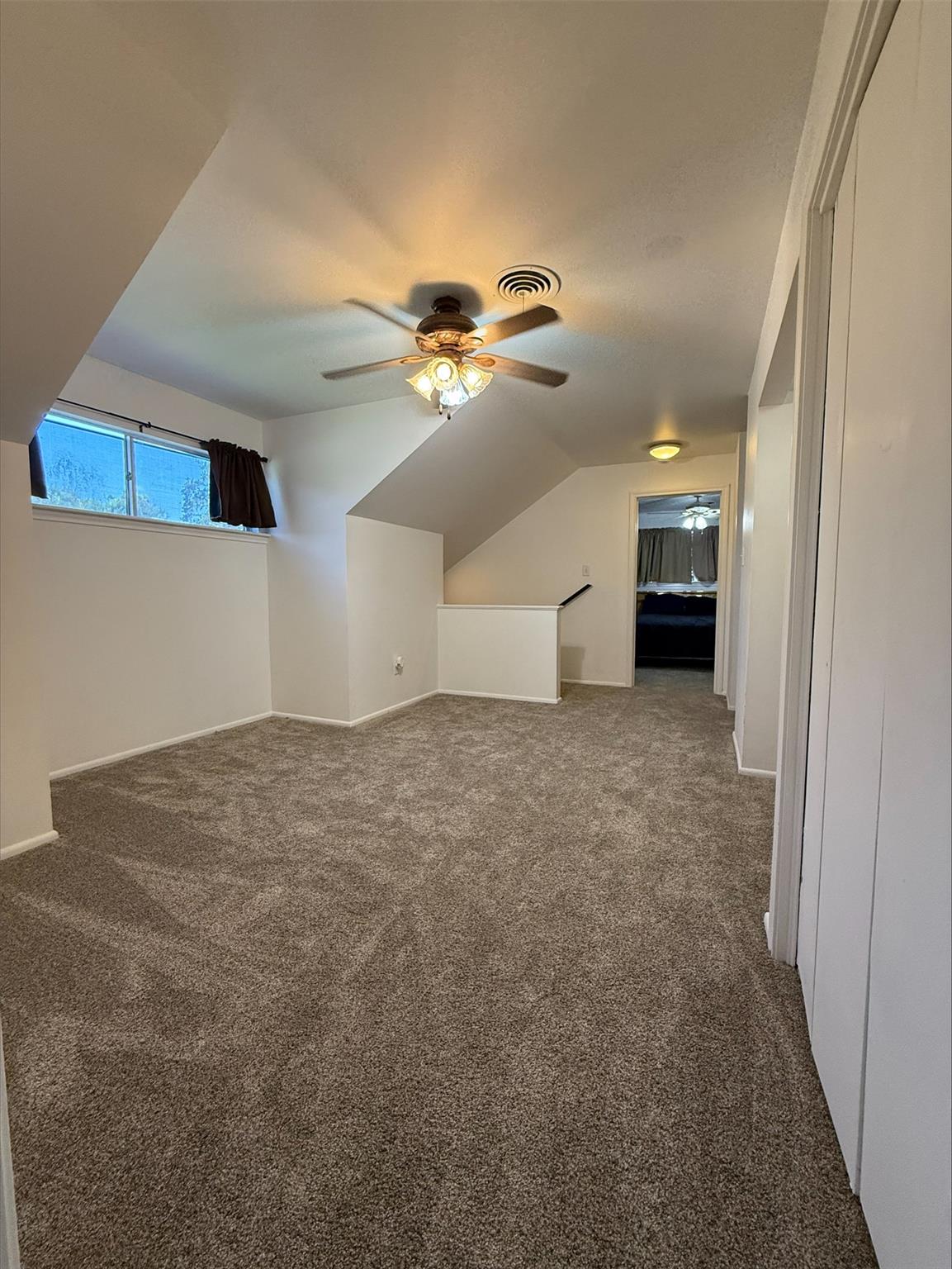 905 Center St, El Campo, TX 77437