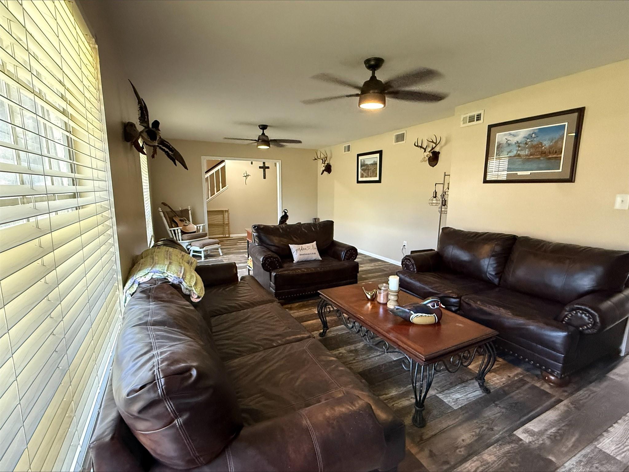 905 Center St, El Campo, TX 77437