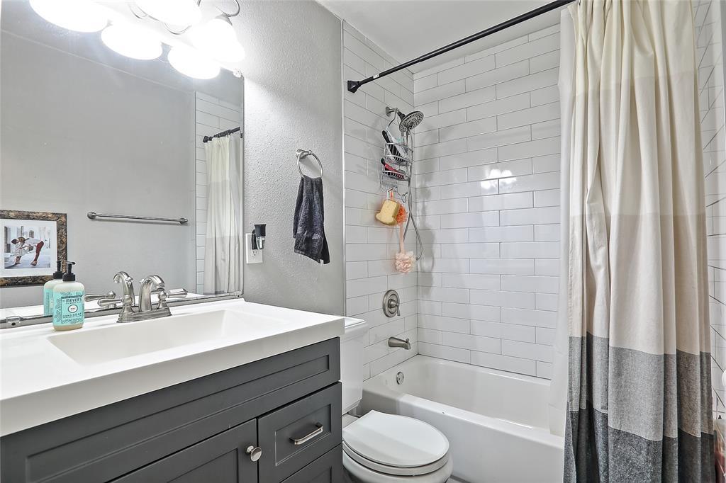 11501 Oak Knoll Dr, Austin, TX 78759