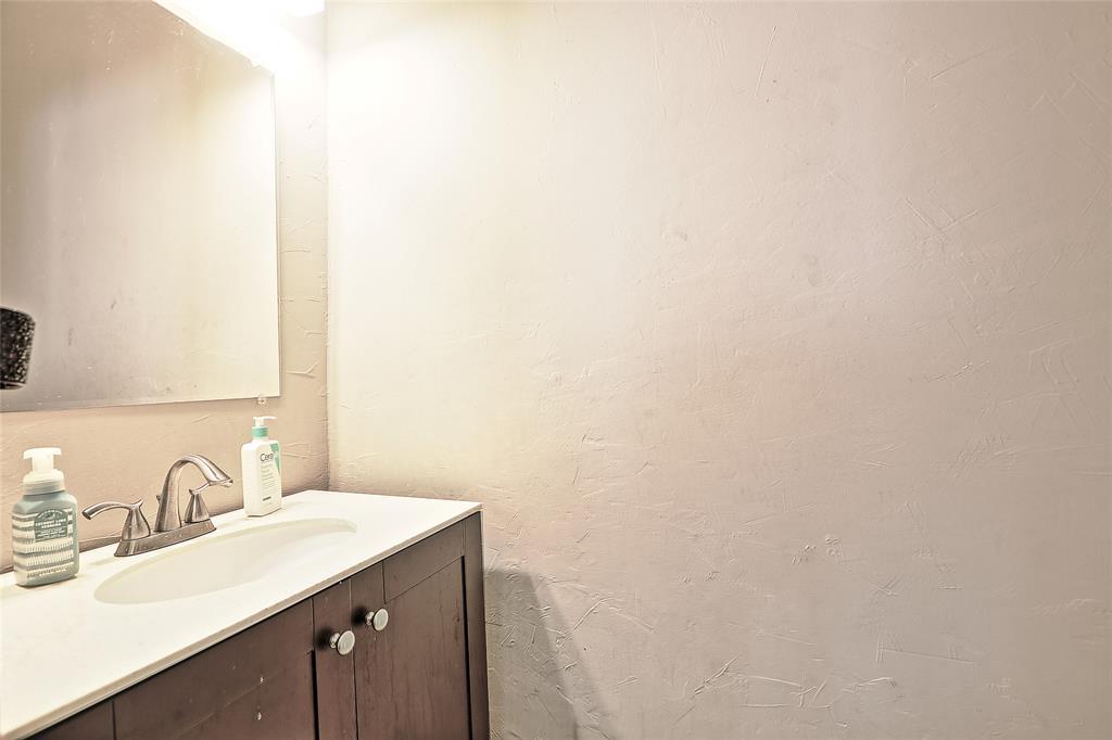 11501 Oak Knoll Dr, Austin, TX 78759