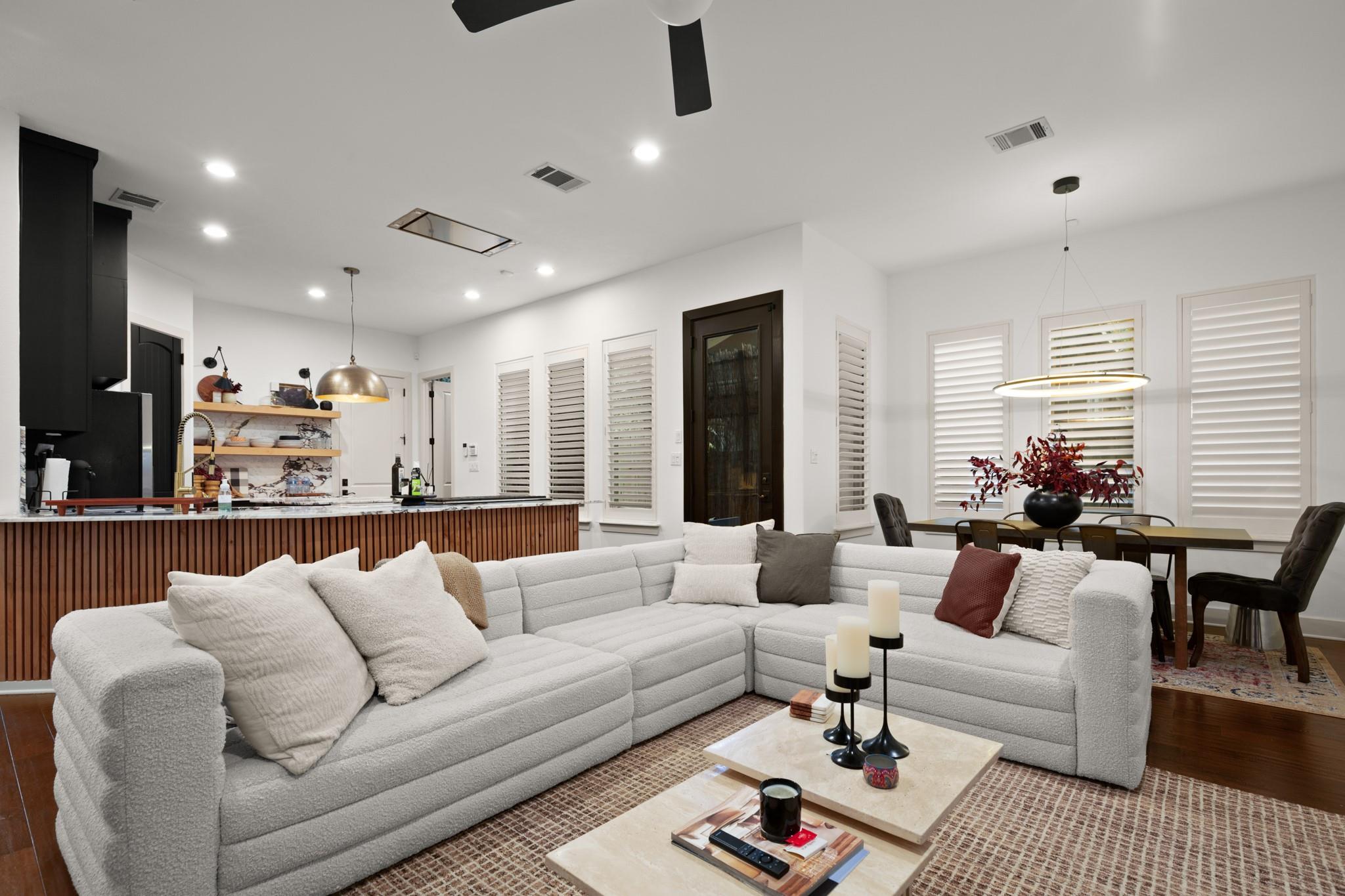 2400 Kinney Rd # A, Austin, TX 78704