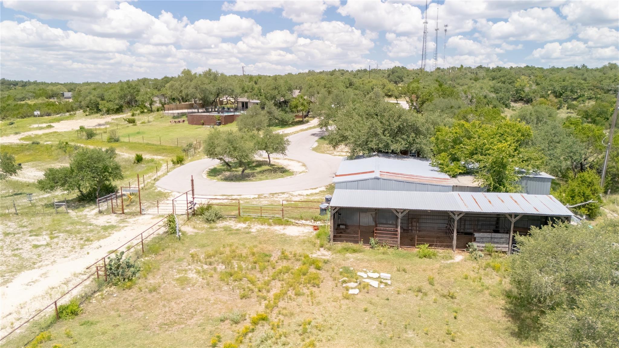110 Longhorn Ln, Dripping Springs, TX 78620