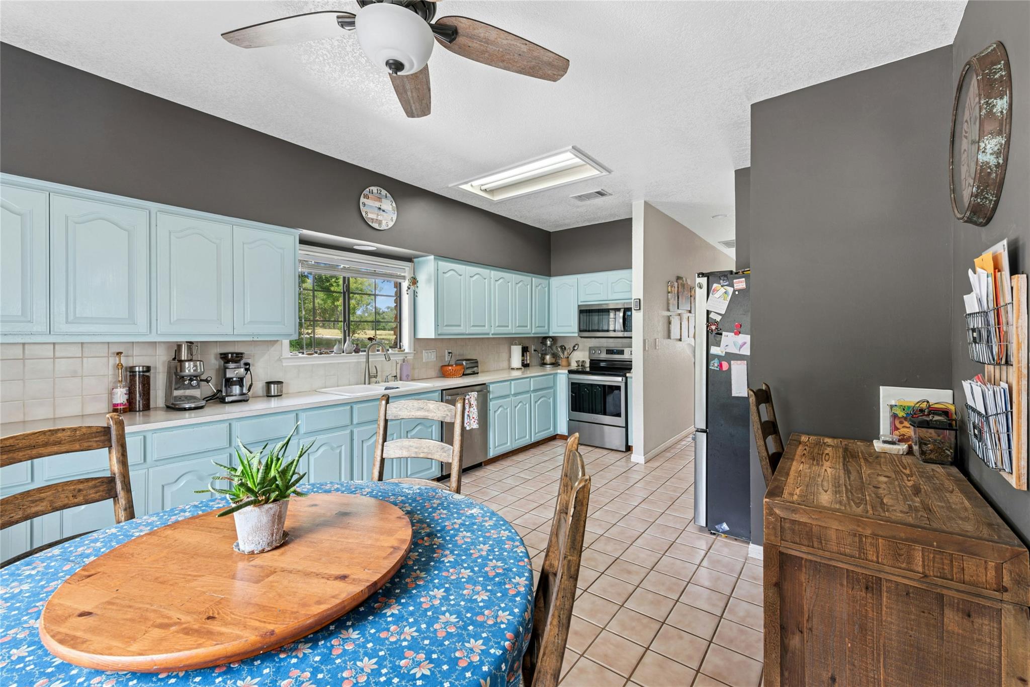 110 Longhorn Ln, Dripping Springs, TX 78620