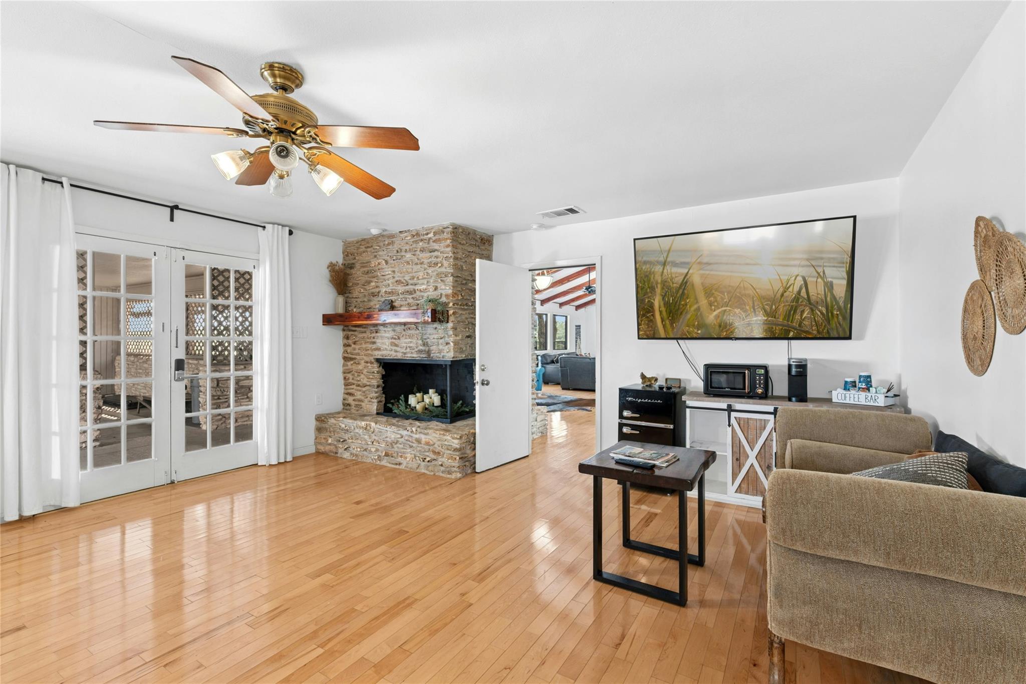 110 Longhorn Ln, Dripping Springs, TX 78620