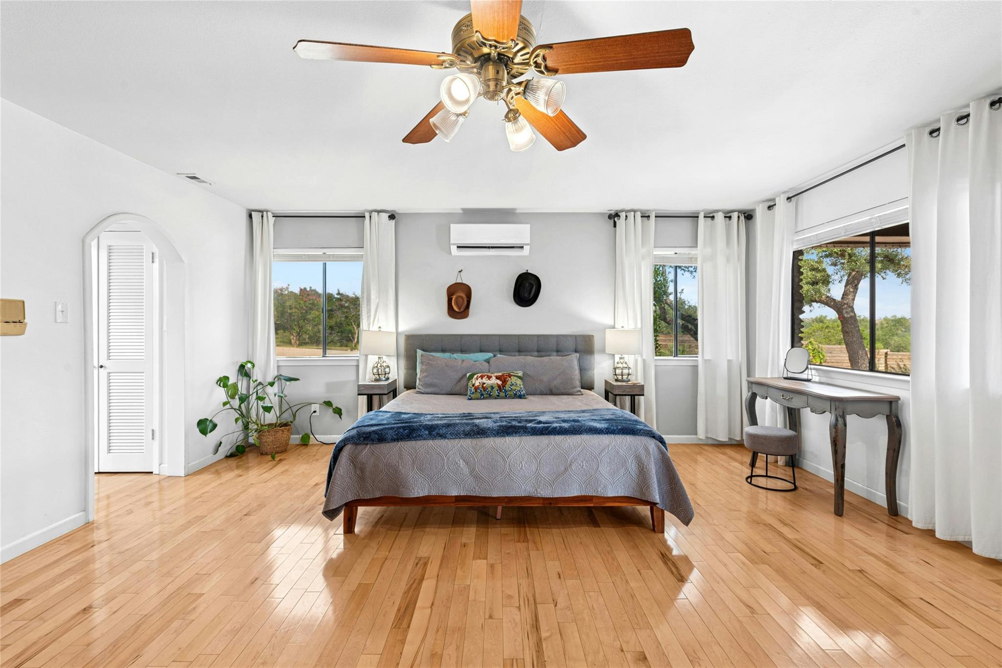 110 Longhorn Ln, Dripping Springs, TX 78620