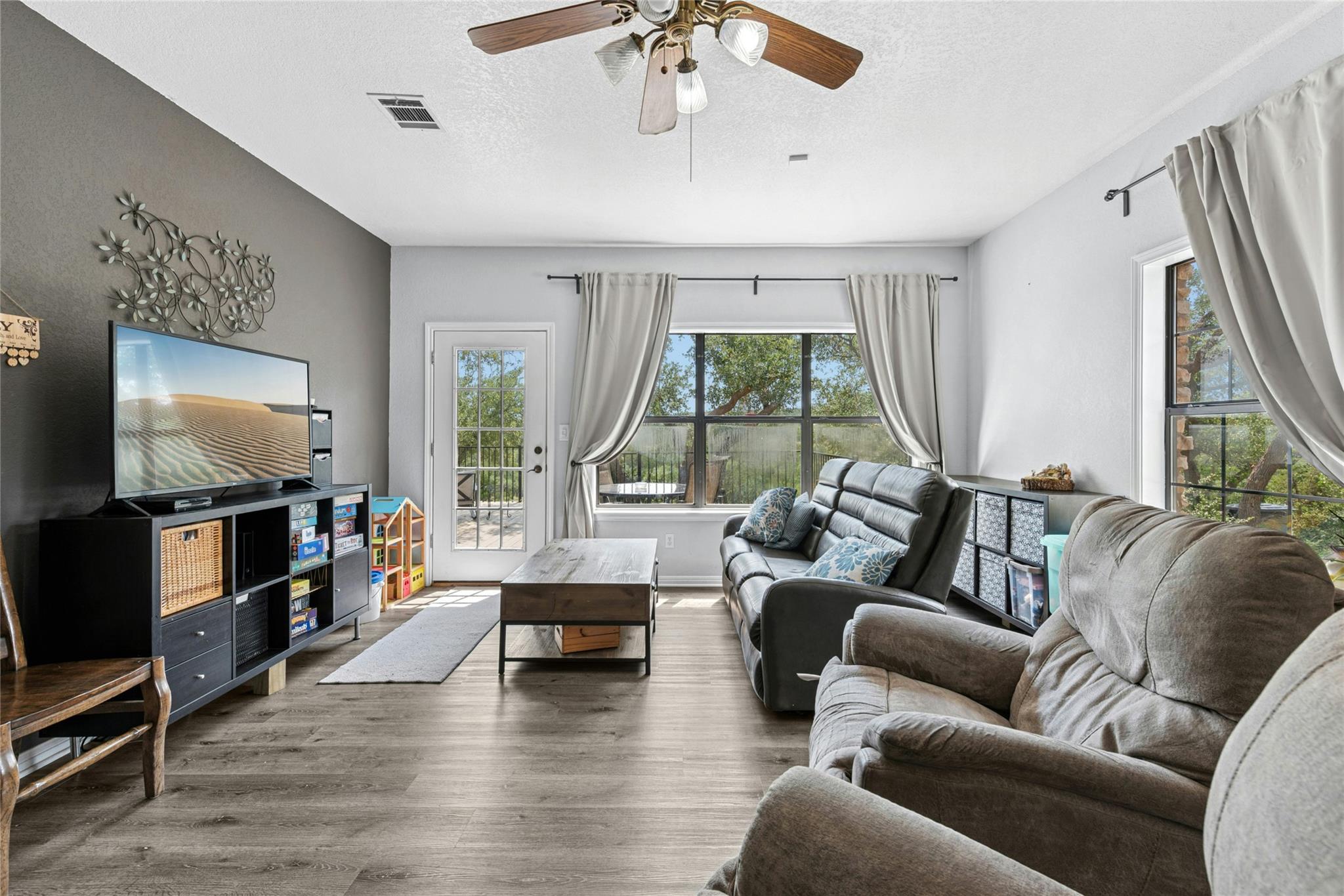 110 Longhorn Ln, Dripping Springs, TX 78620