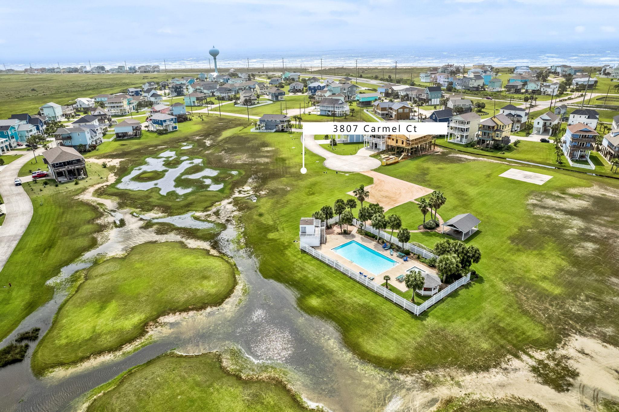 3807 Carmel Ct, Galveston, TX 77554