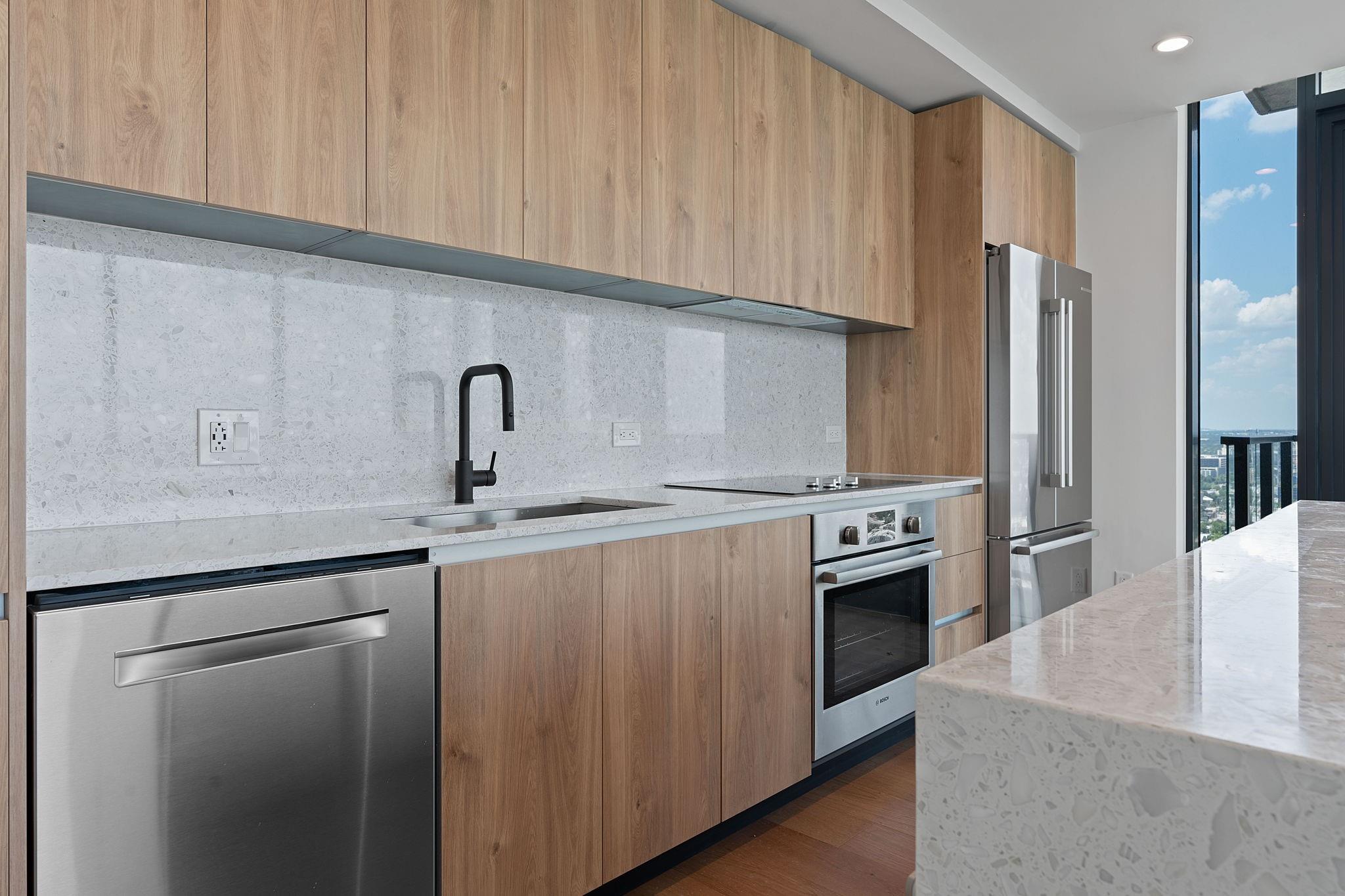 84 East Ave # 3404, Austin, TX 78701