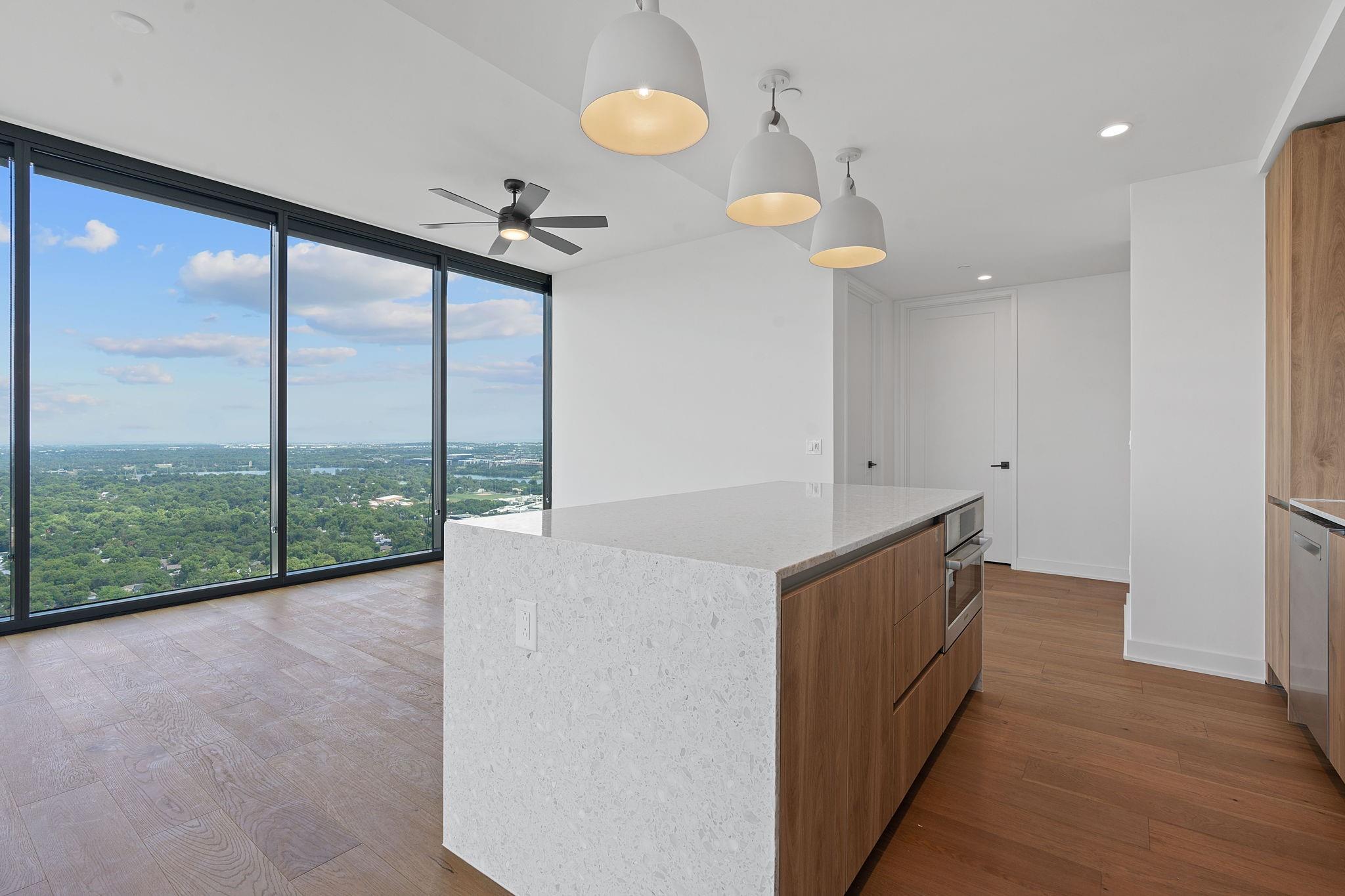 84 East Ave # 3404, Austin, TX 78701