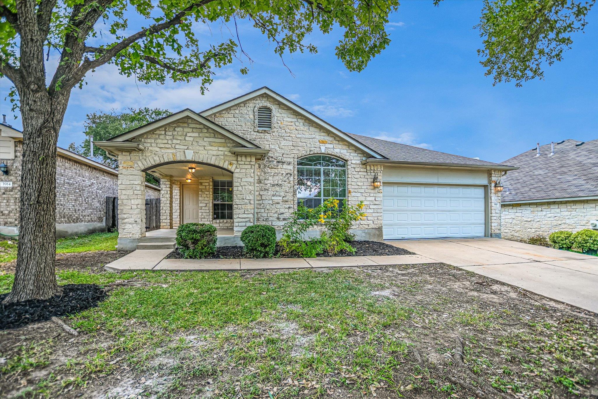 3918 STONEHENGE Path, Round Rock, TX 78681