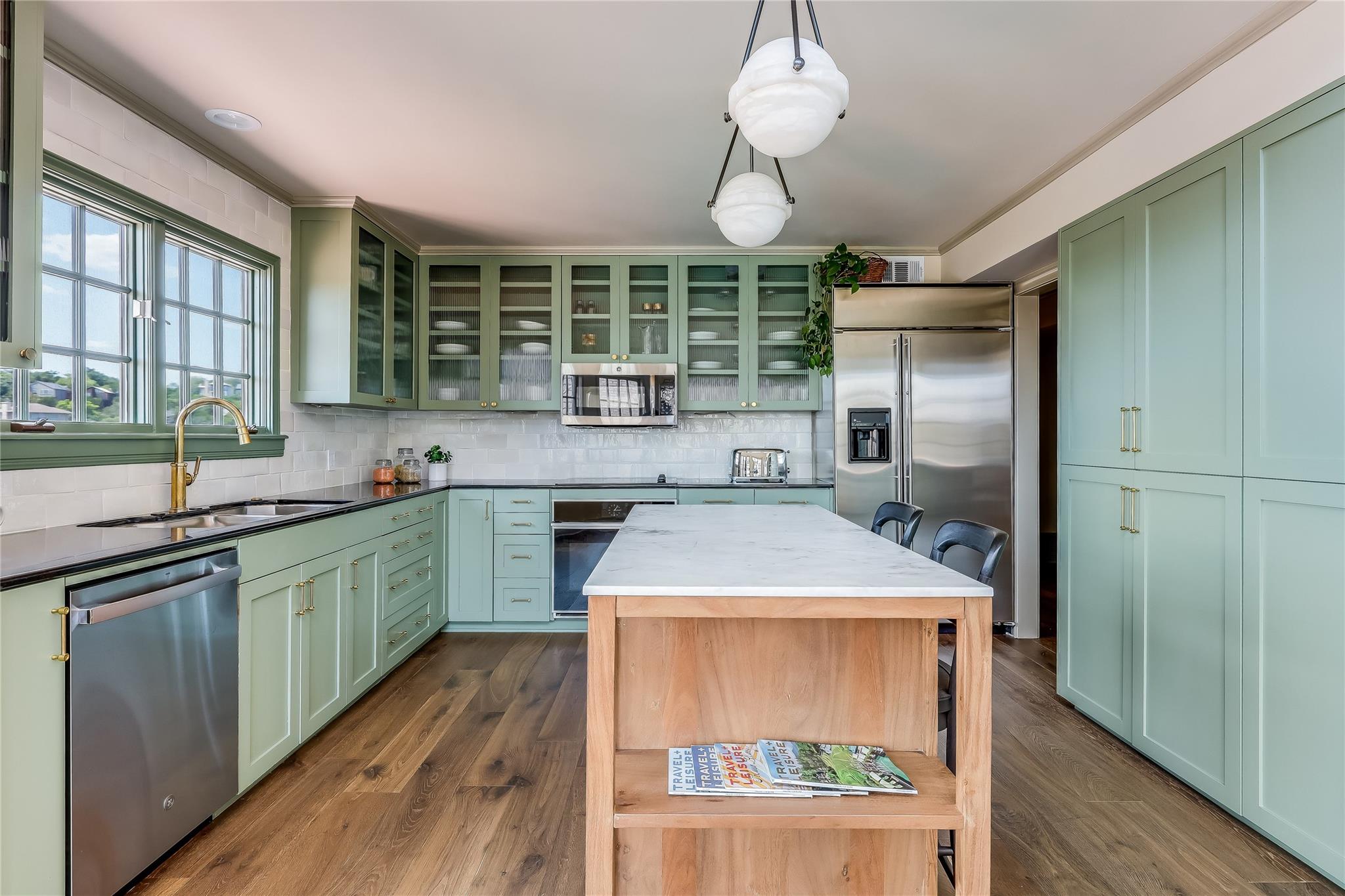 6220 Ledge Mountain Dr, Austin, TX 78731