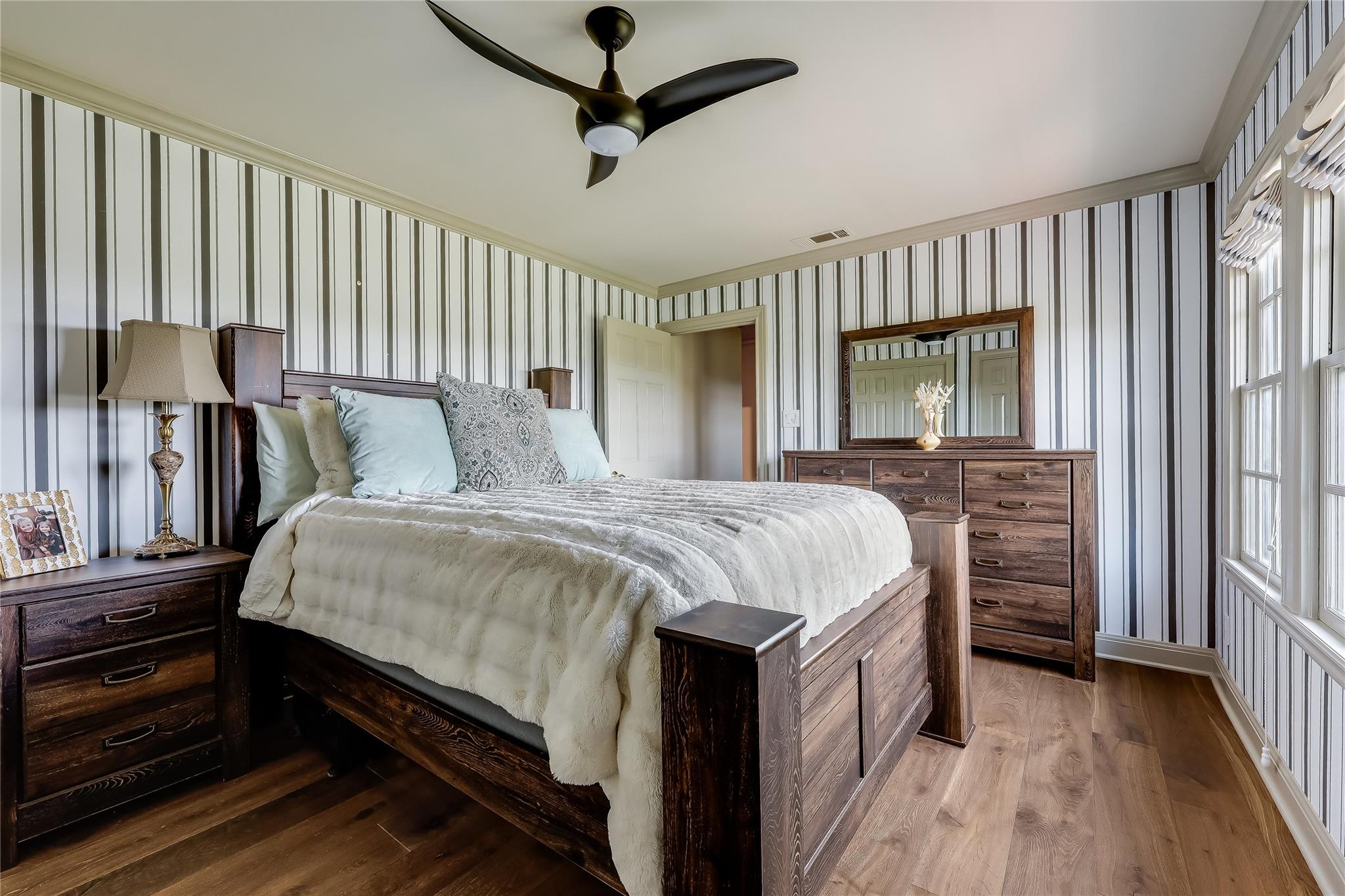 6220 Ledge Mountain Dr, Austin, TX 78731