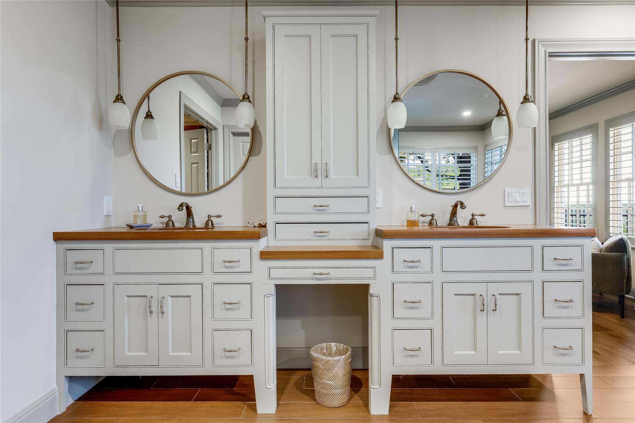 6220 Ledge Mountain Dr, Austin, TX 78731