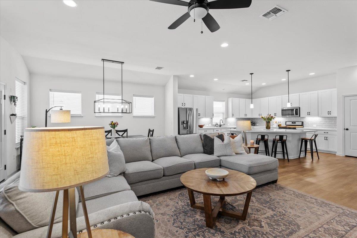 8312 Chrysler Bnd, Austin, TX 78744