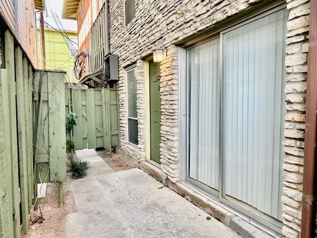 2800 Cole St # 102C, Austin, TX 78705