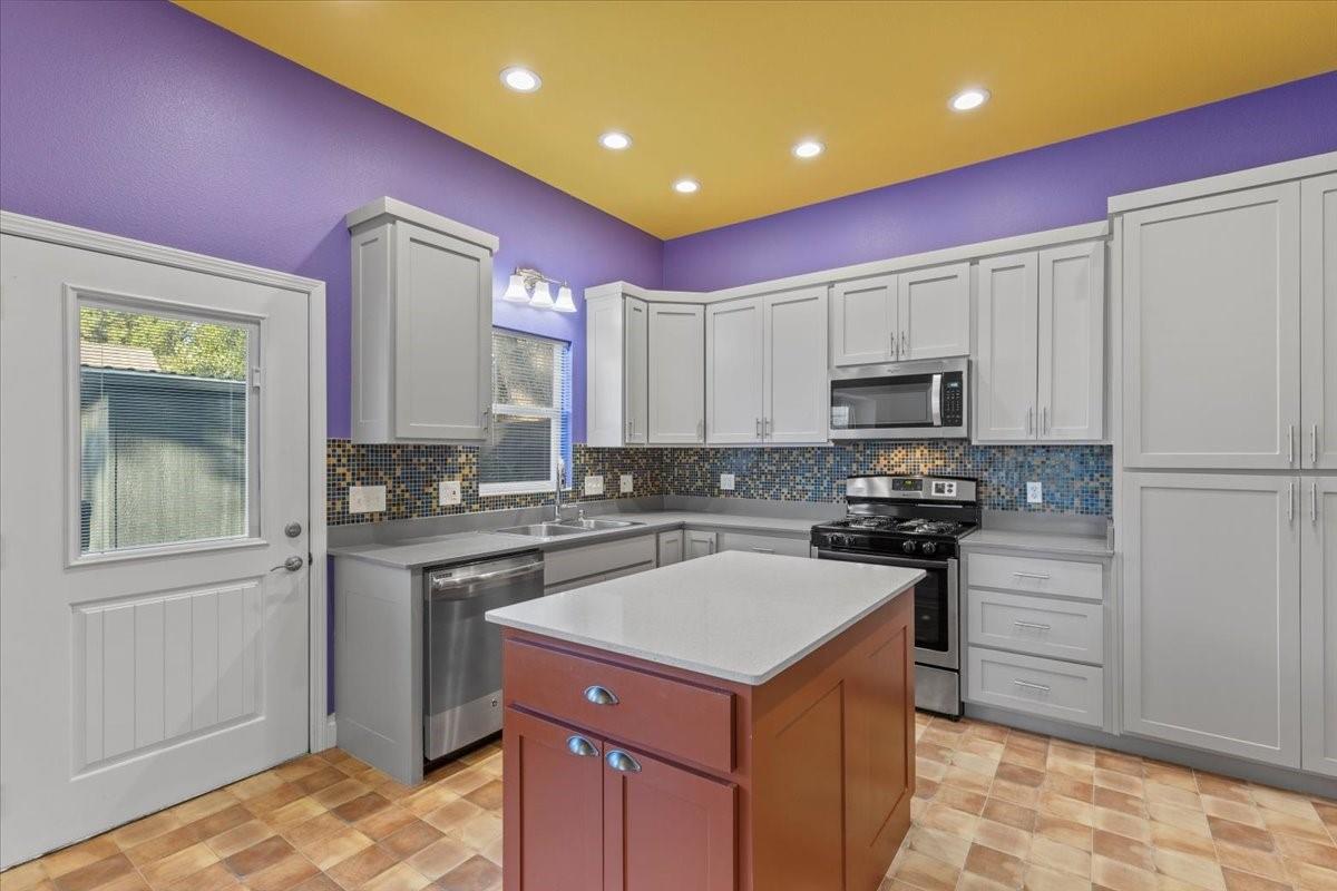 1809 Main St, Bastrop, TX 78602