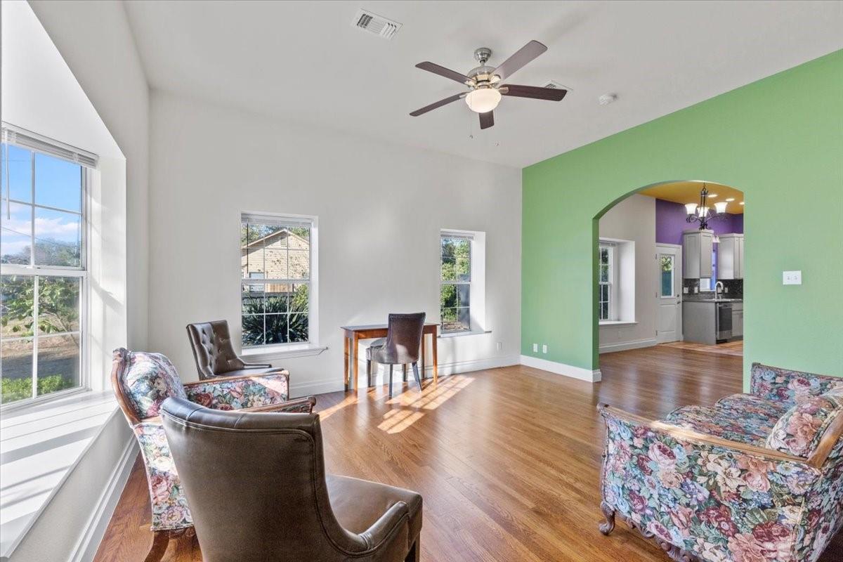 1809 Main St, Bastrop, TX 78602