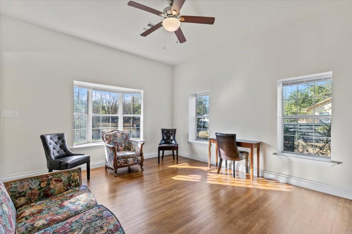 1809 Main St, Bastrop, TX 78602