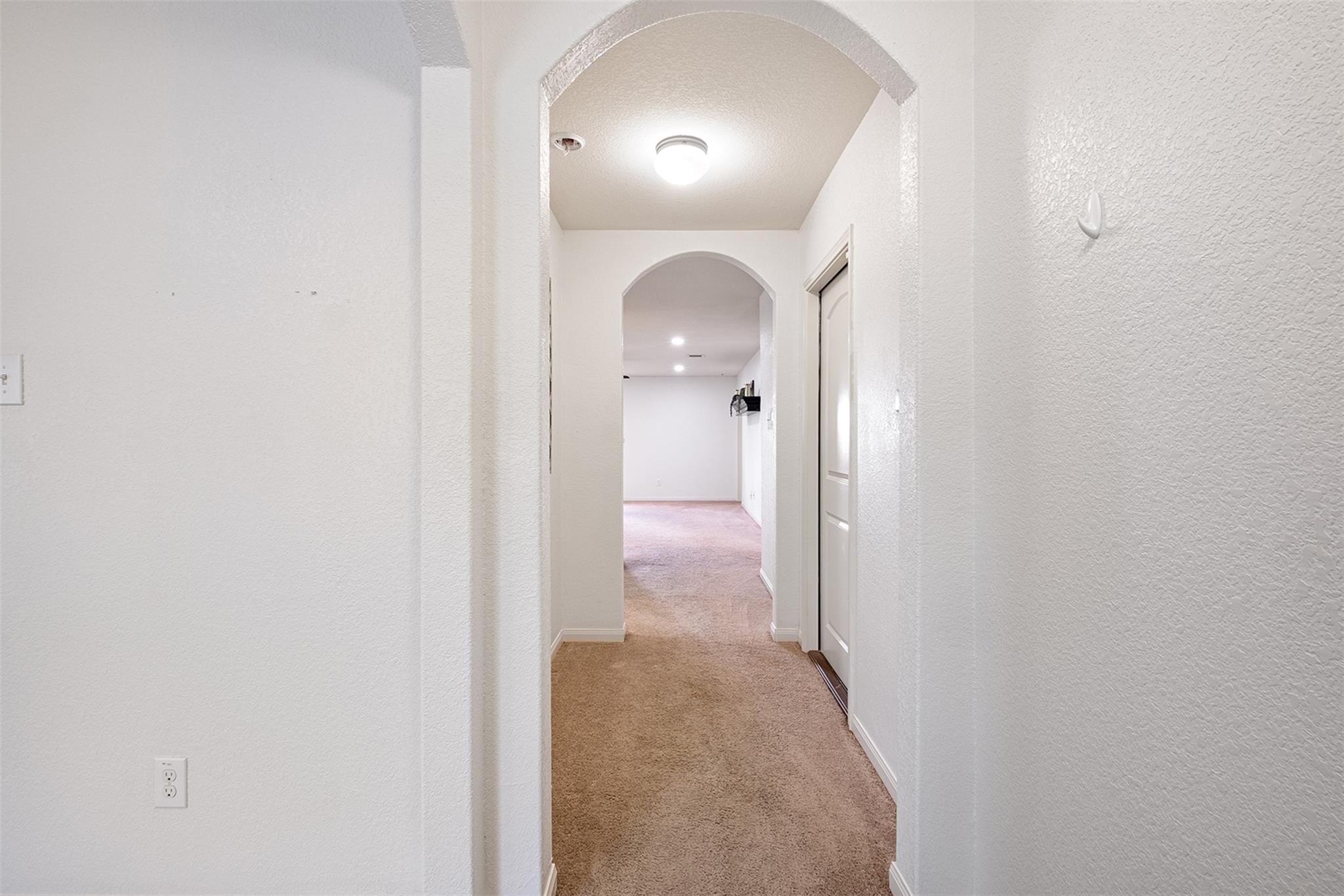 297 Koontz Loop, Jarrell, TX 76537