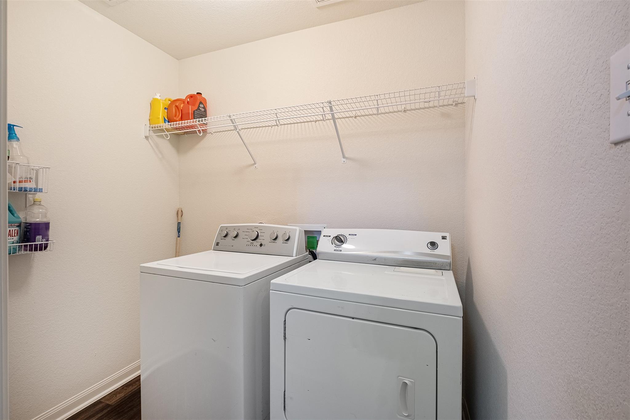 297 Koontz Loop, Jarrell, TX 76537