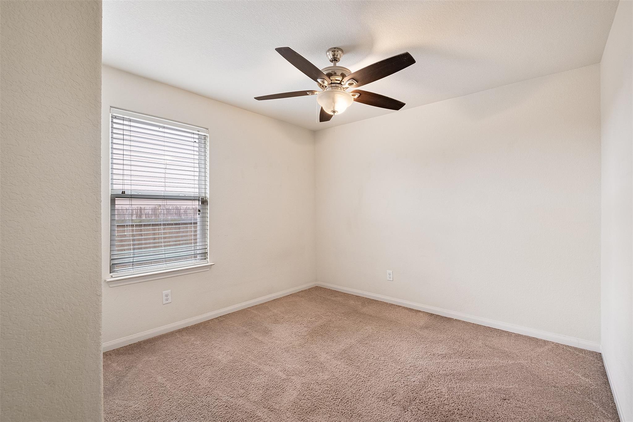 297 Koontz Loop, Jarrell, TX 76537