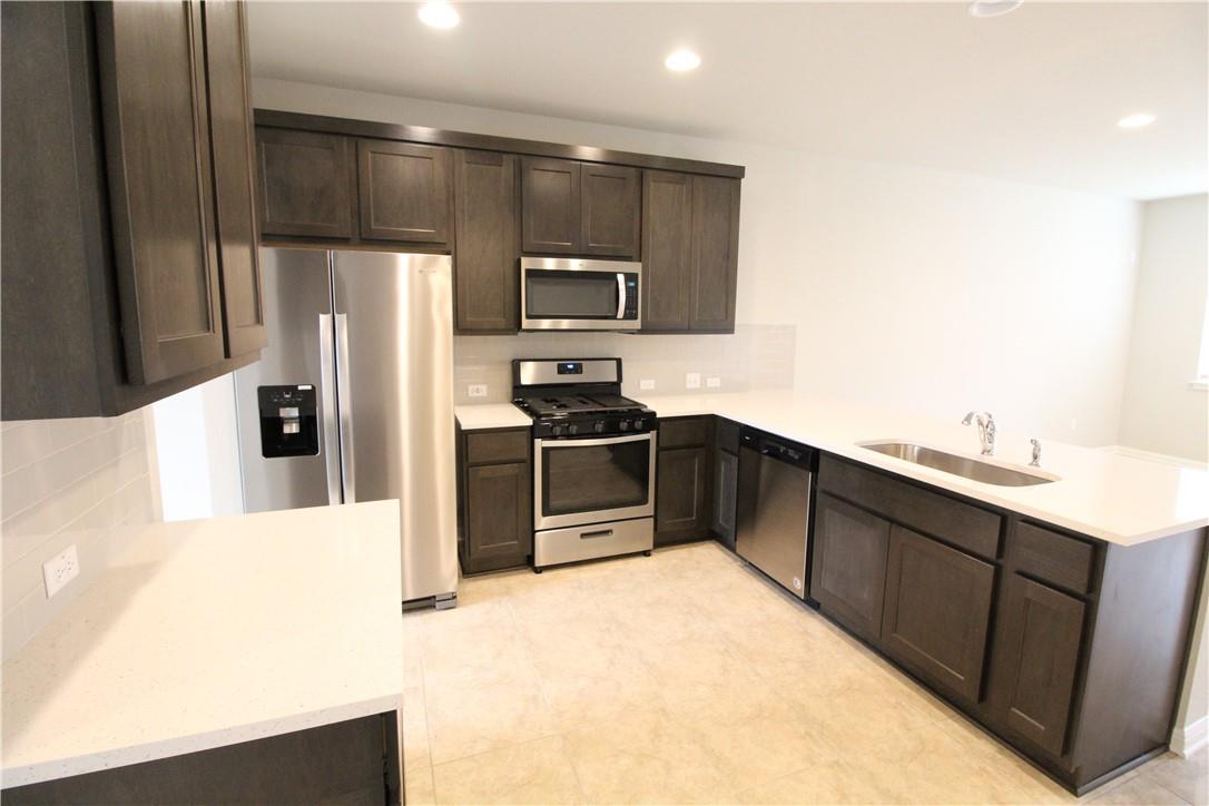 2028 Arendale Dr, Leander, TX 78641