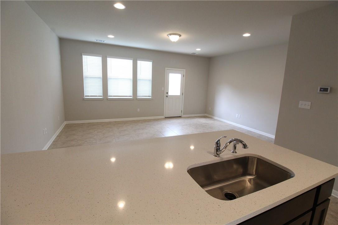 2028 Arendale Dr, Leander, TX 78641