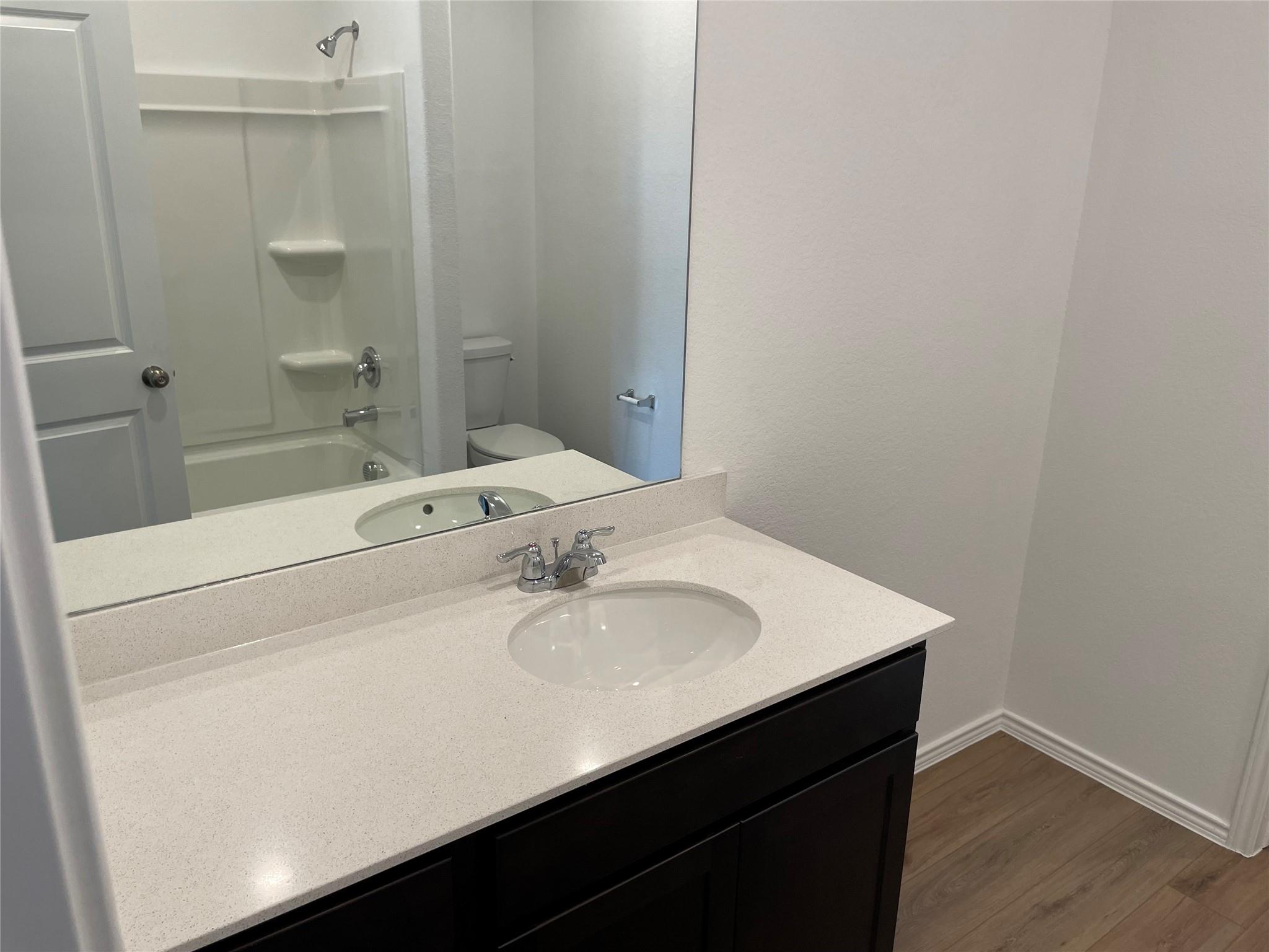 428 Halfmoon Dr, Lockhart, TX 78644