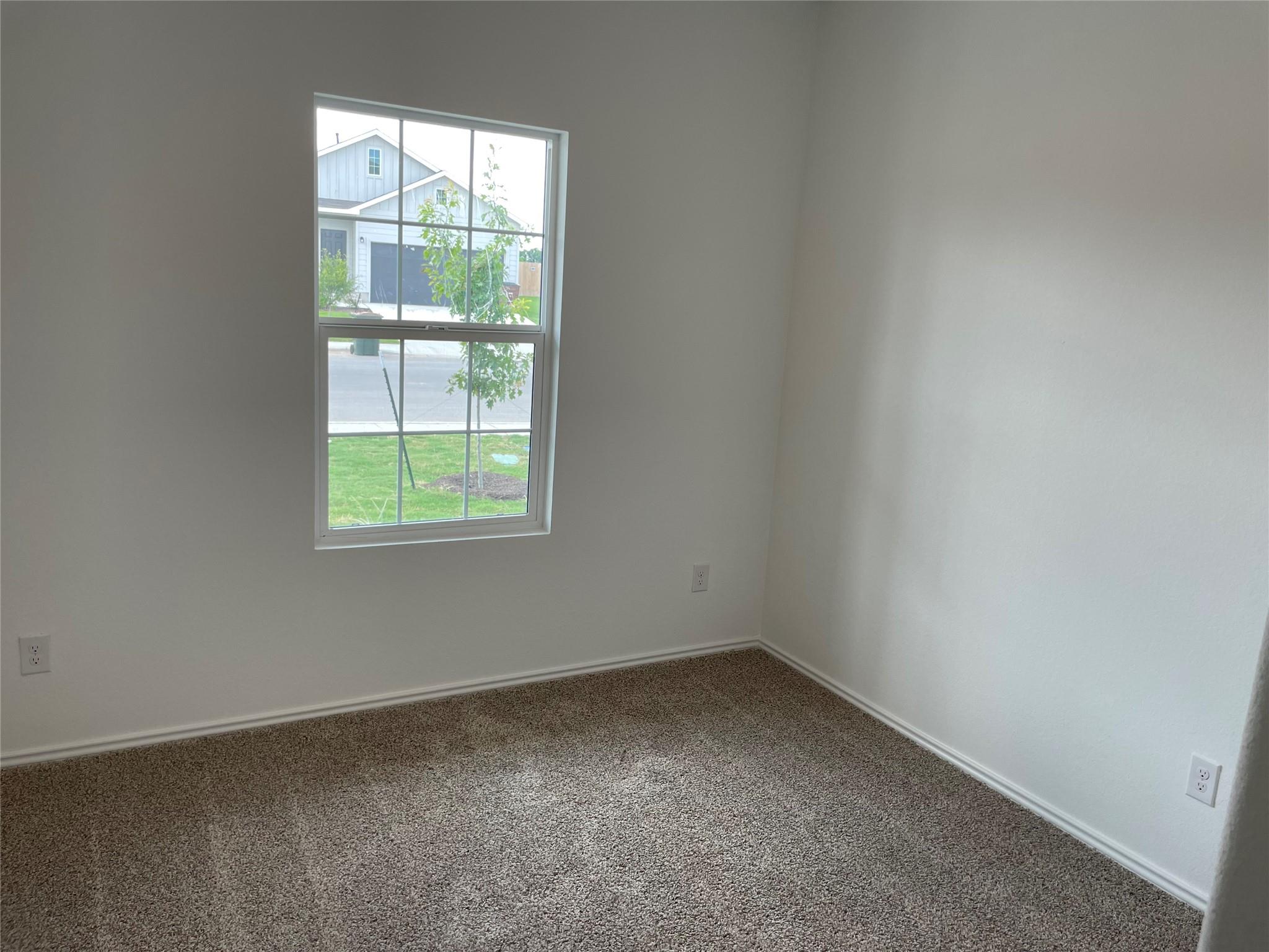 428 Halfmoon Dr, Lockhart, TX 78644