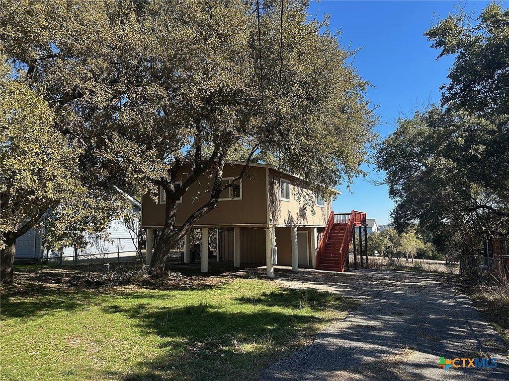 1560 Skyline Hls, Canyon Lake, TX 78133