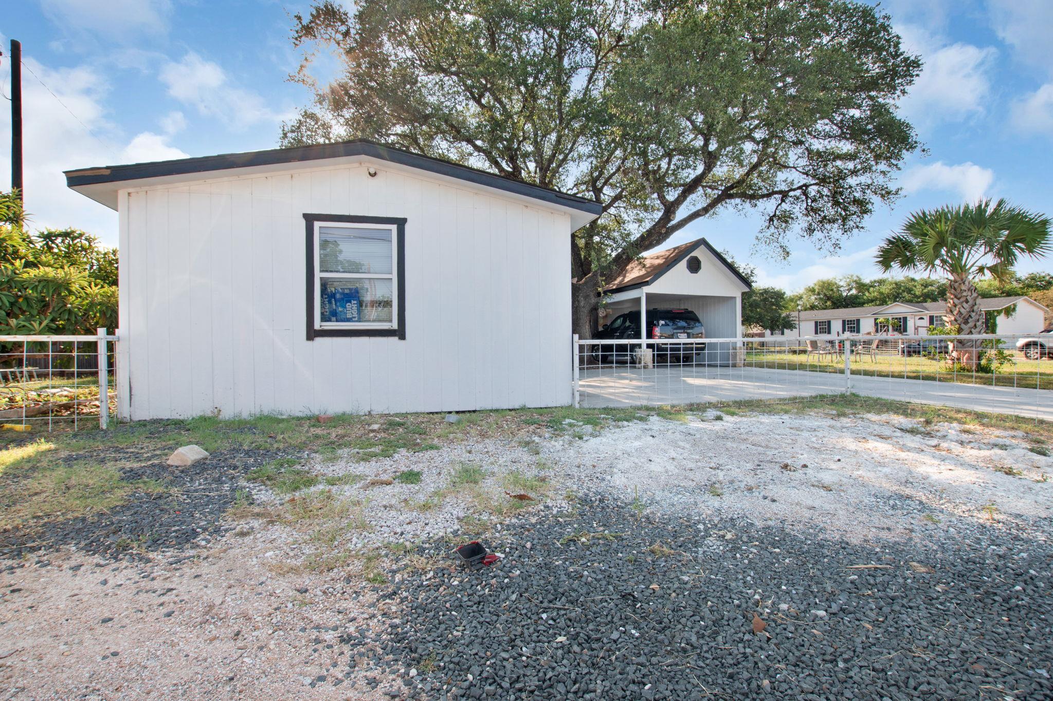 314 Seneca Dr, Burnet, TX 78611