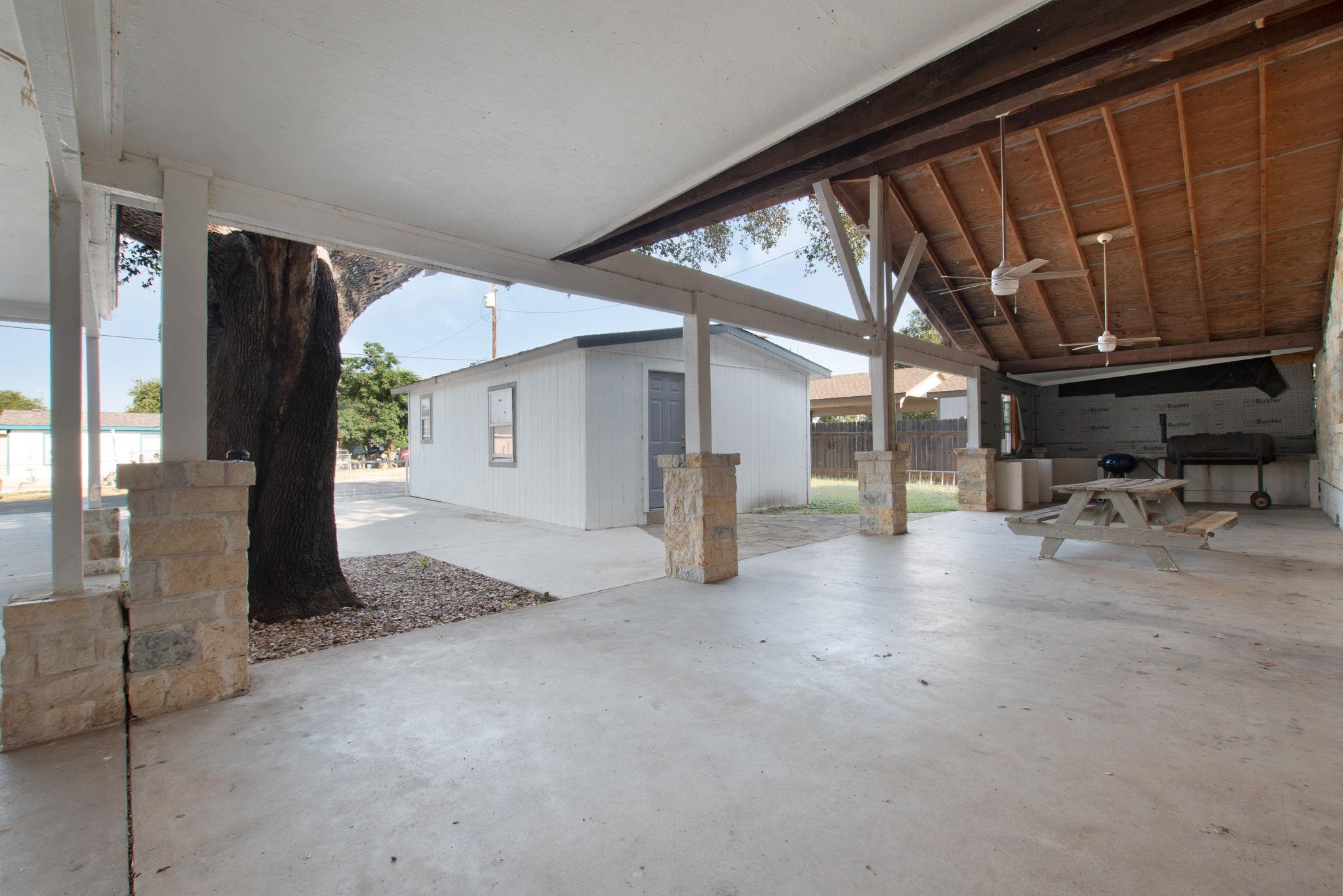 314 Seneca Dr, Burnet, TX 78611