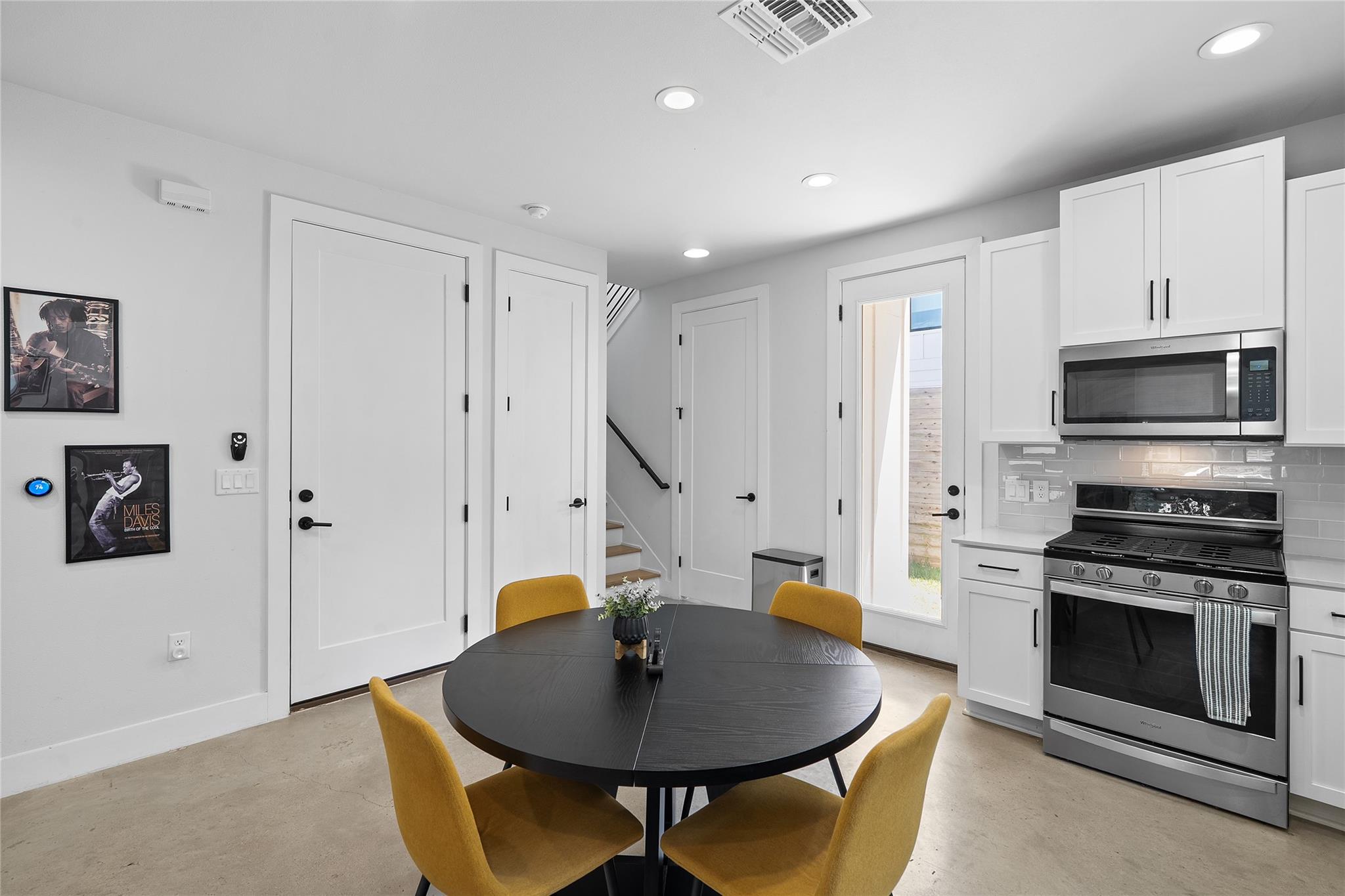 2715 E 3rd St # 1, Austin, TX 78702