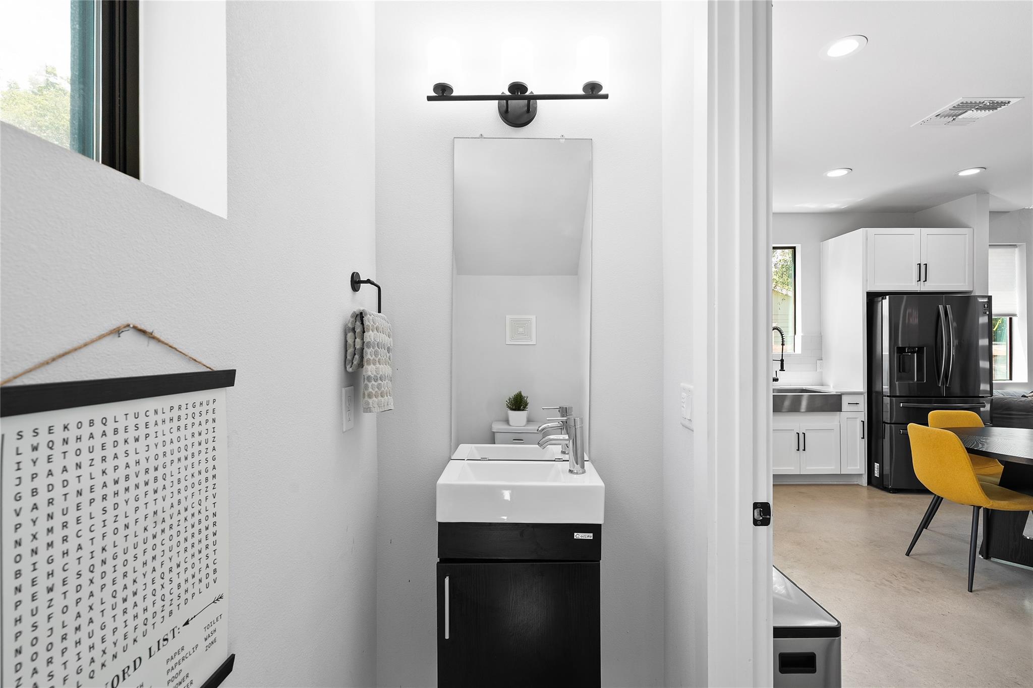 2715 E 3rd St # 1, Austin, TX 78702