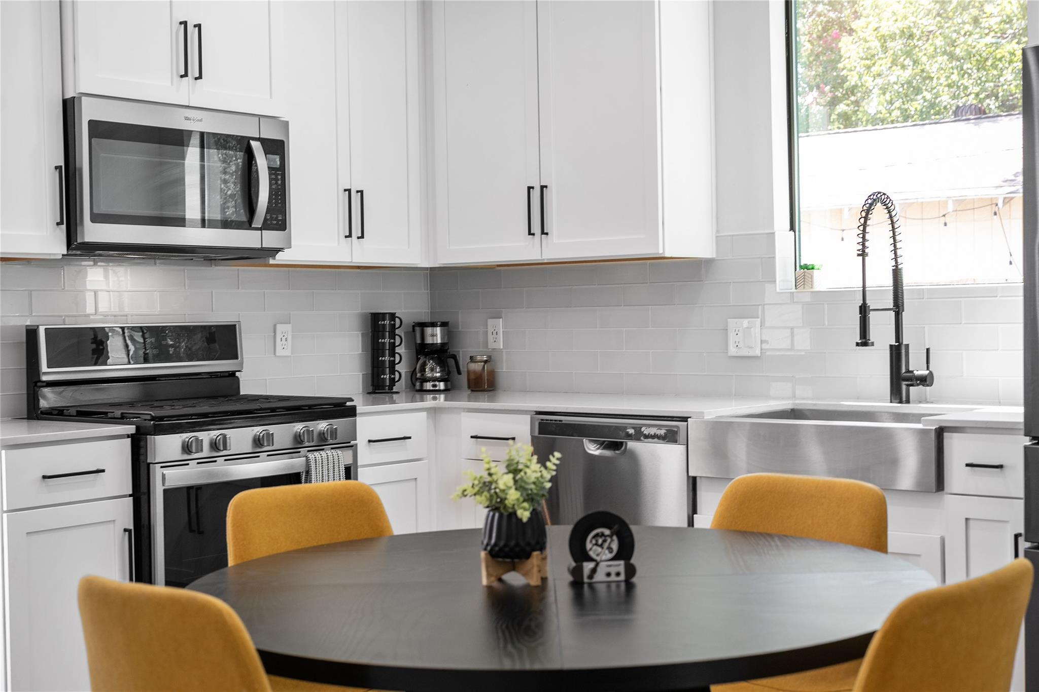 2715 E 3rd St # 1, Austin, TX 78702