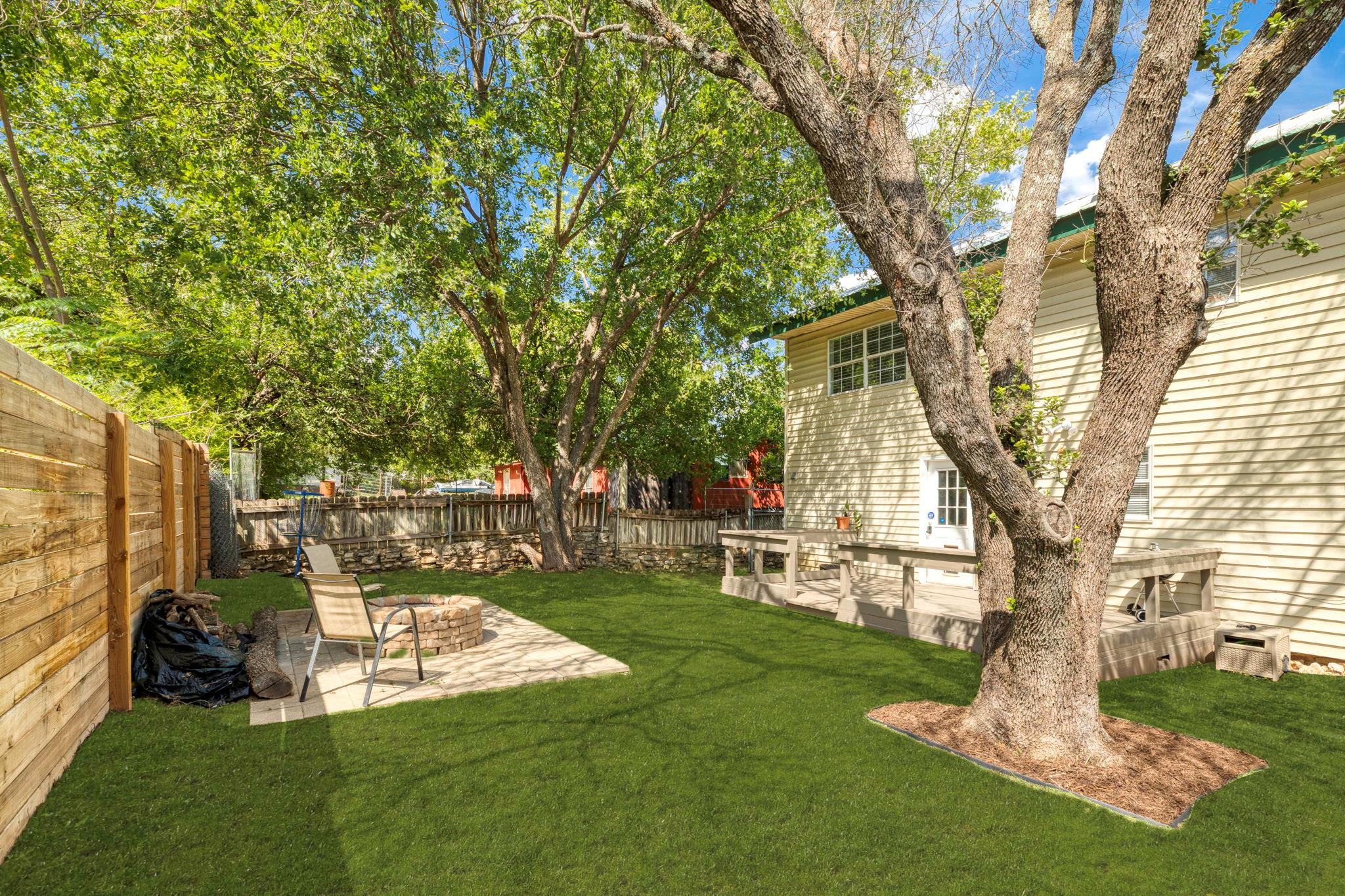 11004 Elm St, Jonestown, TX 78645