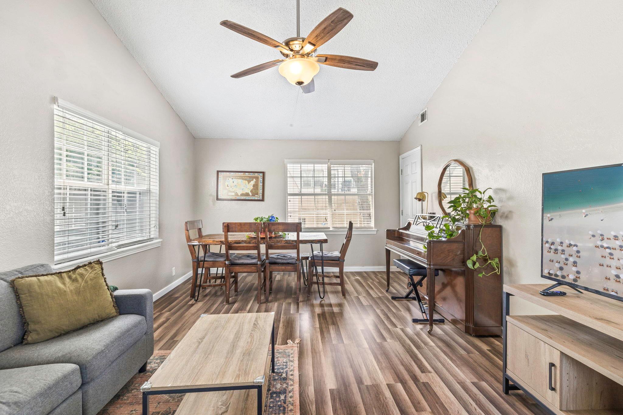 11004 Elm St, Jonestown, TX 78645