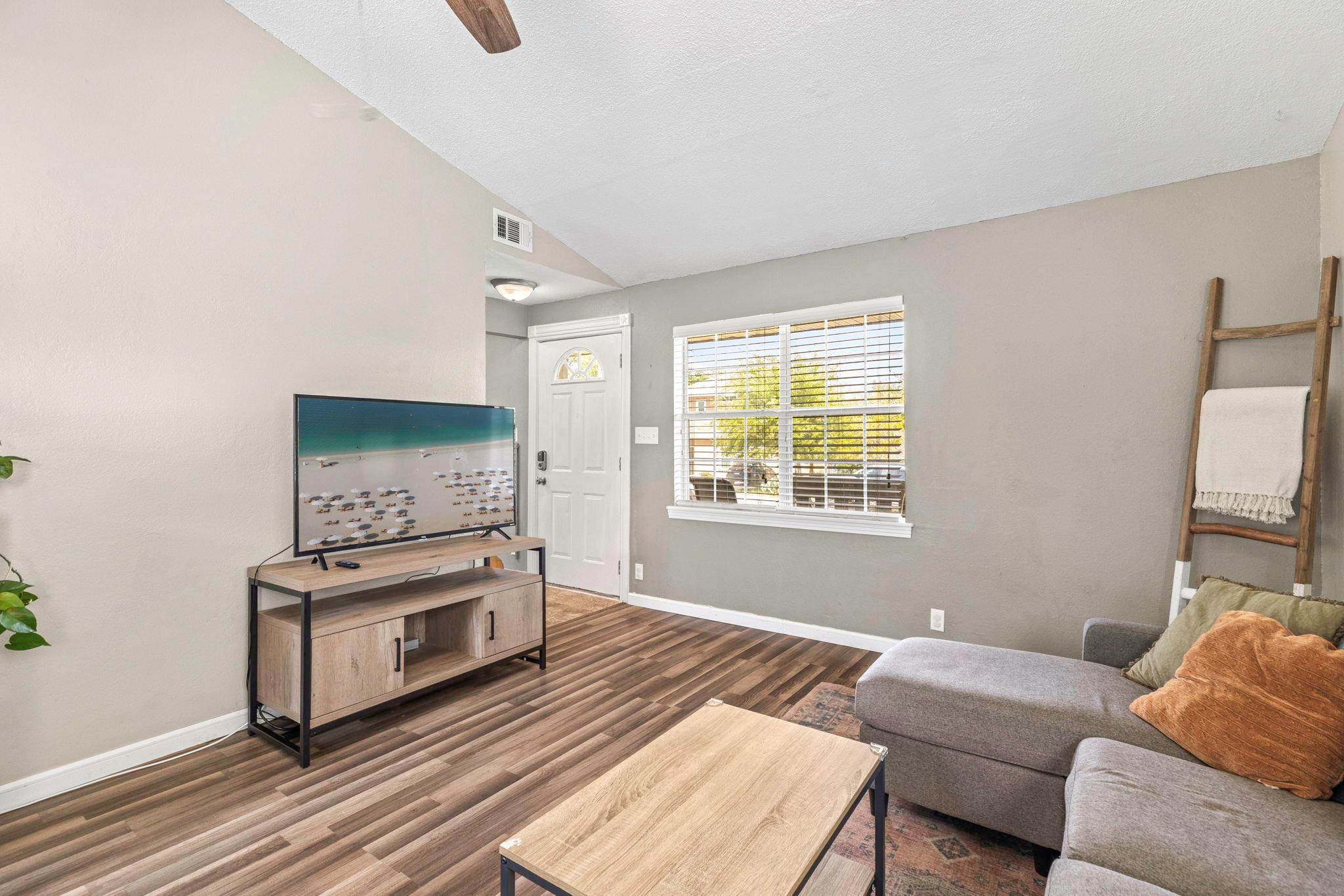 11004 Elm St, Jonestown, TX 78645