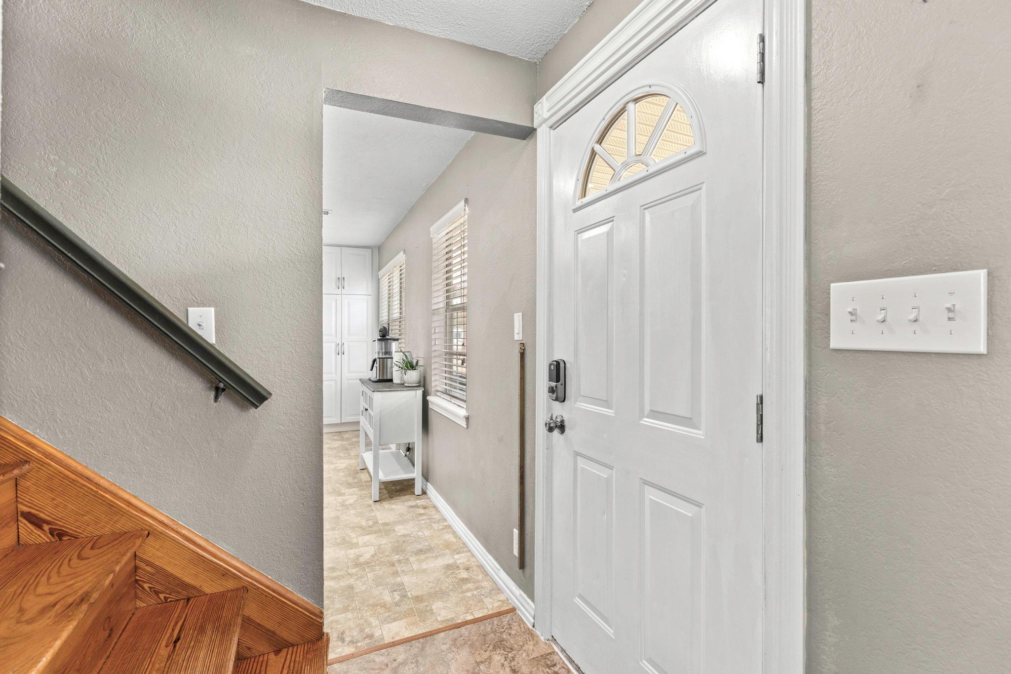 11004 Elm St, Jonestown, TX 78645