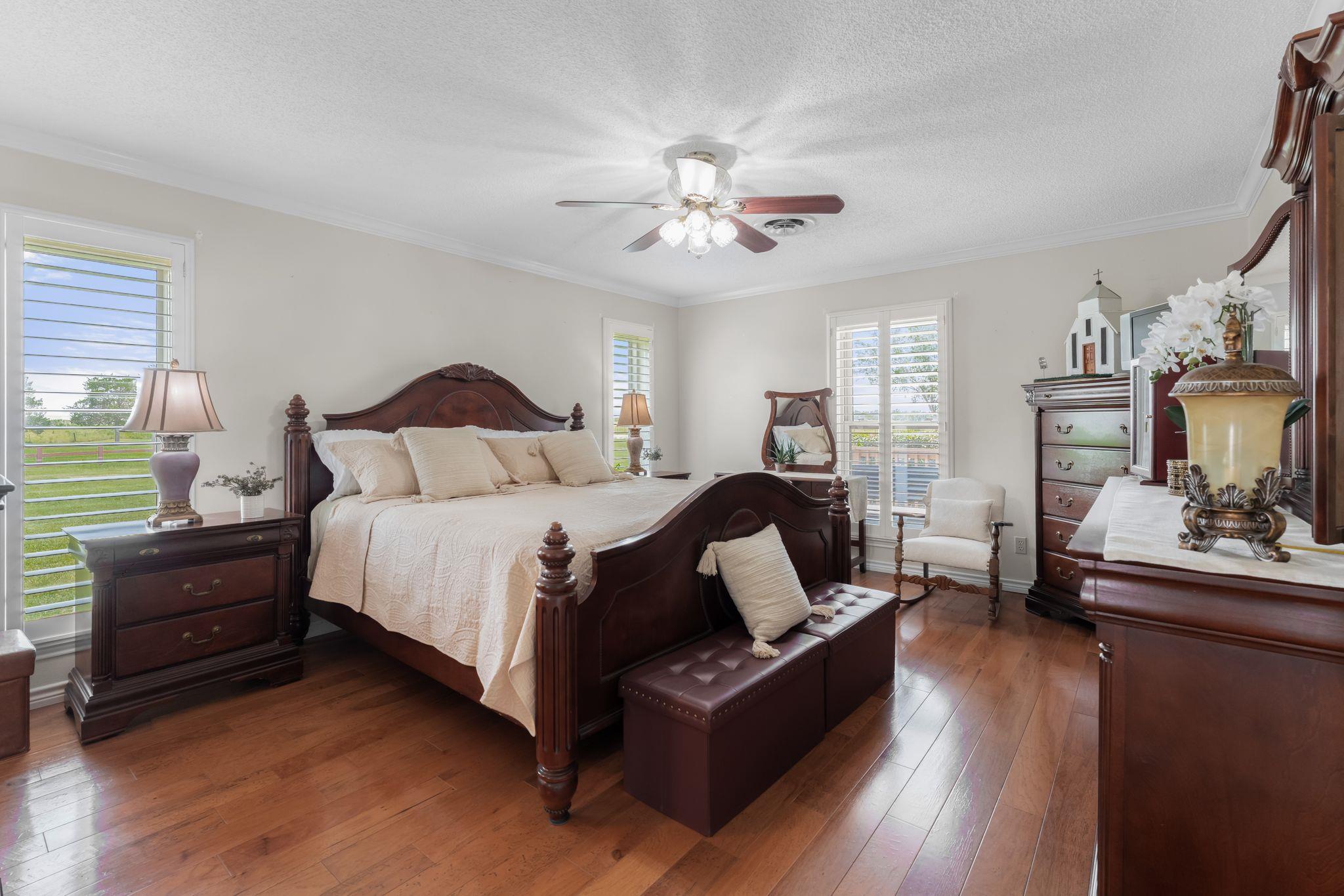 275 Saegert Rd, Paige, TX 78659