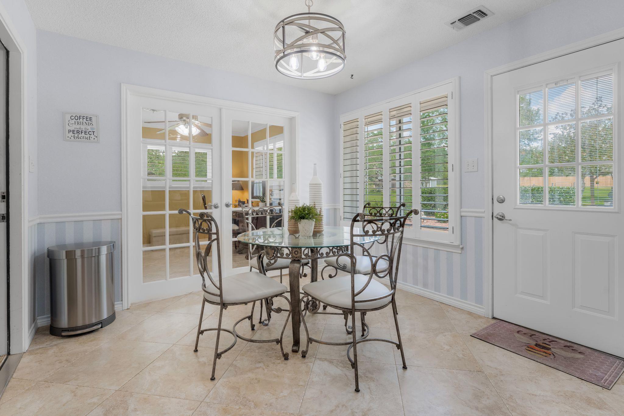 275 Saegert Rd, Paige, TX 78659